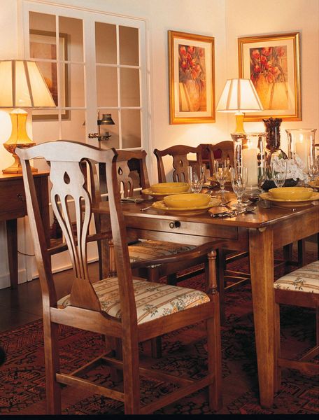 Country Chippendale Chair: Chippendale side shown with HT117 Dining Table in cherry