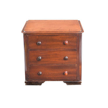 Victorian Apprentice Chest of Drawers